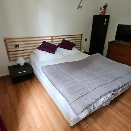 T2 Meuble L'escale Provencale * Gréoux-les-Bains