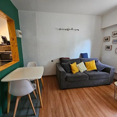 T2 Meuble L'escale Provencale * Greoux-les-Bains